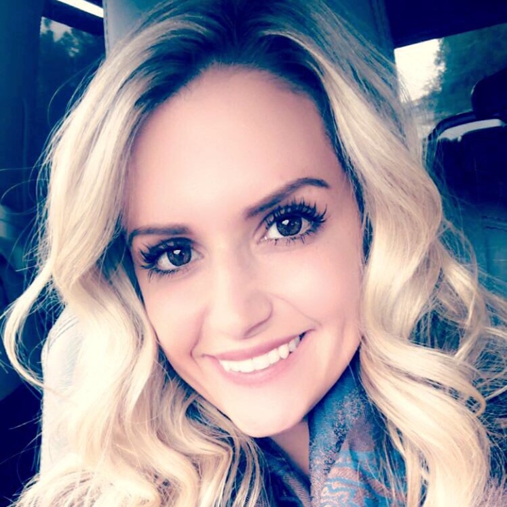 Meet your Posher, Dee